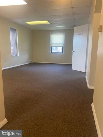 175 WHITE HORSE RD, Voorhees, NJ 08043