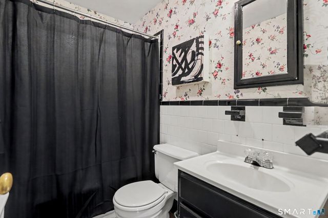 10 Koger Road, Trumbull, CT 06611