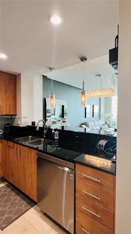 7900 Harbor Island Dr 622, North Bay Village, FL 33141