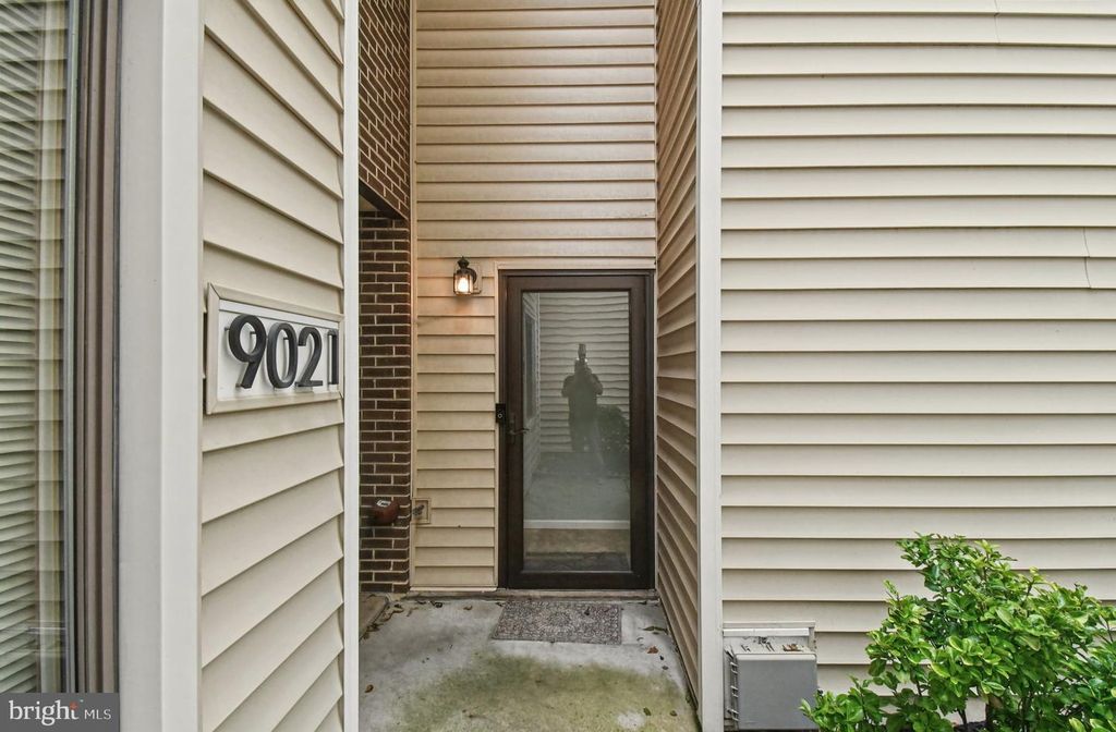 9021 "A" AYRDALE, Philadelphia, PA 19128 — exterior