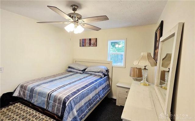 4725 W Hillcrest Avenue, Dayton, OH 45406