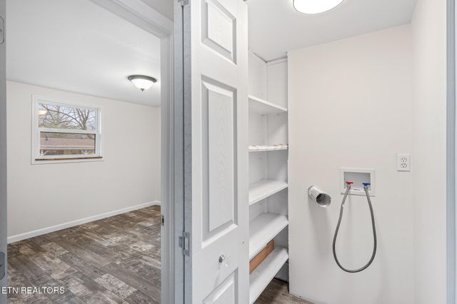 402 Pine Street, Madisonville, TN 37354