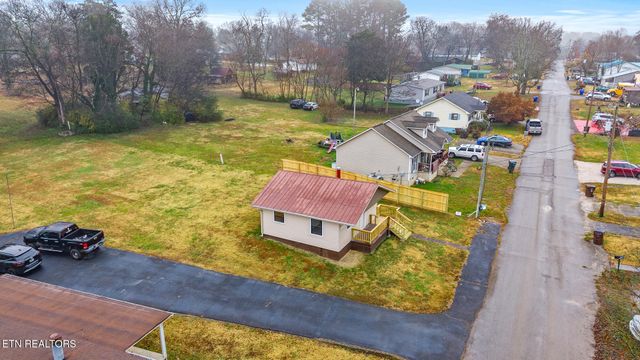 402 Pine Street, Madisonville, TN 37354