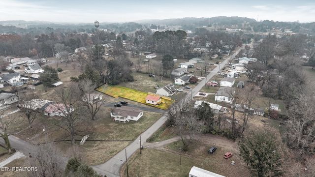 402 Pine Street, Madisonville, TN 37354