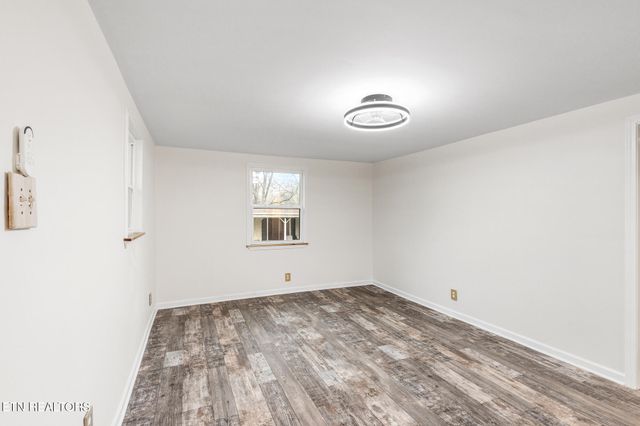 402 Pine Street, Madisonville, TN 37354