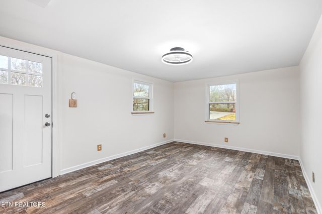 402 Pine Street, Madisonville, TN 37354