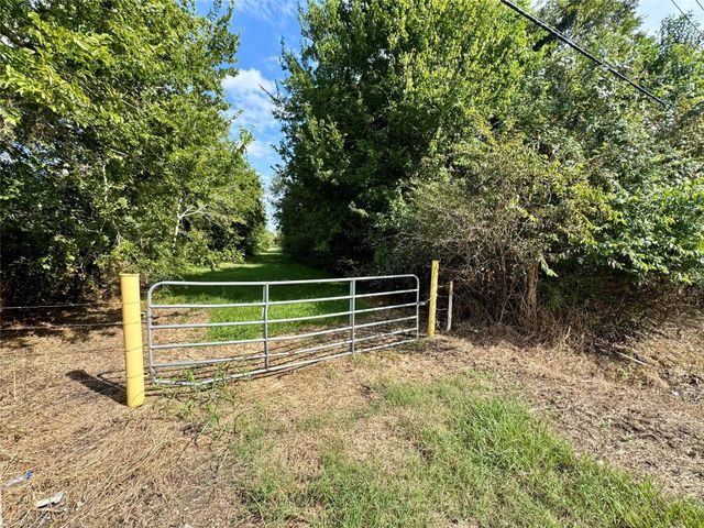4201 Avenue J, Santa Fe, TX 77510