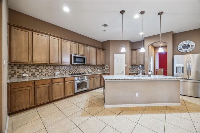 2902 Red Maple Drive, Katy, TX 77494