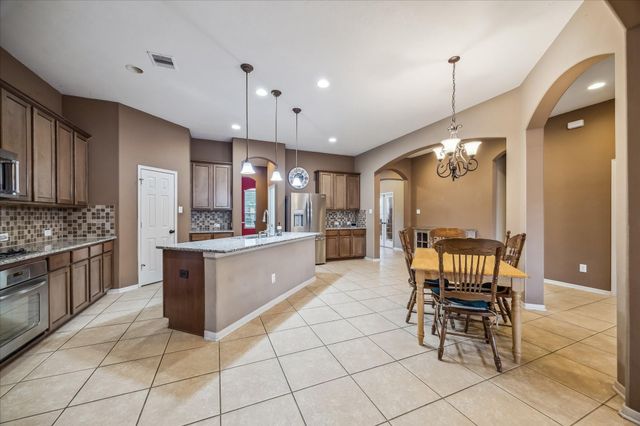 2902 Red Maple Drive, Katy, TX 77494