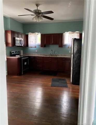 214 Goffe Terrace 2nd Fl, New Haven, CT 06511