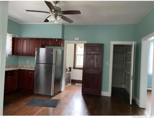 214 Goffe Terrace 2nd Fl, New Haven, CT 06511