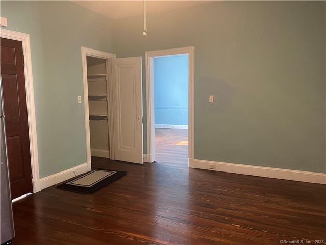 214 Goffe Terrace 2nd Fl, New Haven, CT 06511