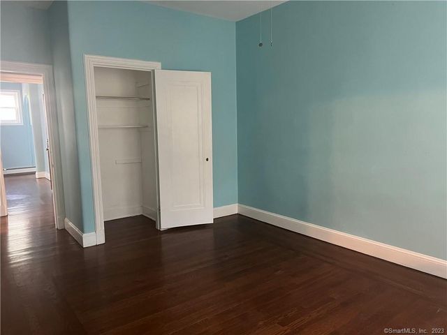 214 Goffe Terrace 2nd Fl, New Haven, CT 06511