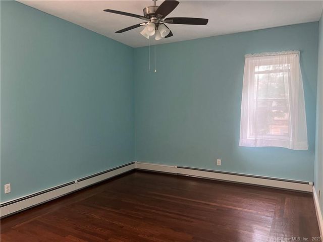 214 Goffe Terrace 2nd Fl, New Haven, CT 06511