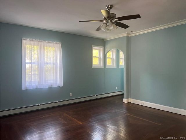 214 Goffe Terrace 2nd Fl, New Haven, CT 06511