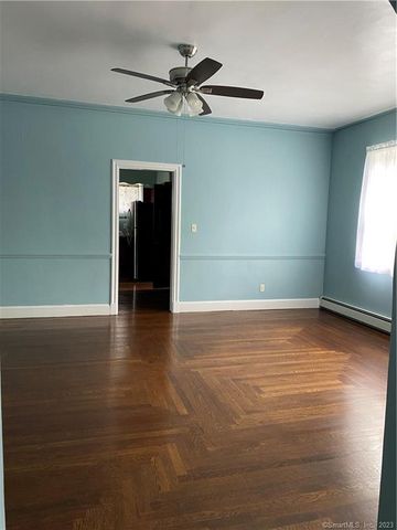 214 Goffe Terrace 2nd Fl, New Haven, CT 06511