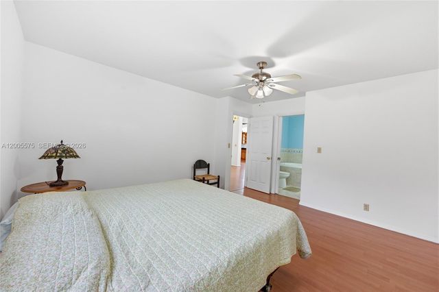 4361 NE 13th Ter, Oakland Park, FL 33334