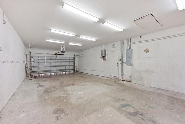 4361 NE 13th Ter, Oakland Park, FL 33334