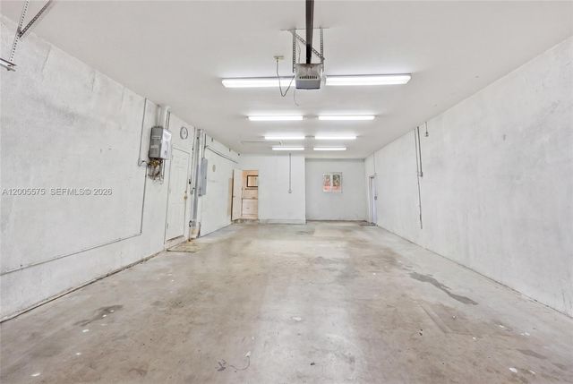 4361 NE 13th Ter, Oakland Park, FL 33334