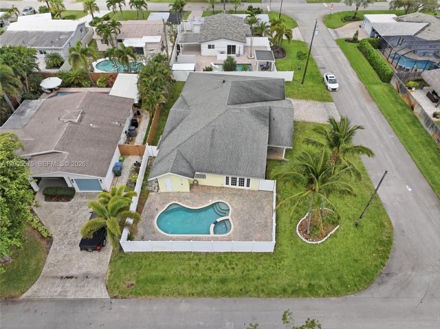 4361 NE 13th Ter, Oakland Park, FL 33334
