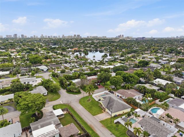 4361 NE 13th Ter, Oakland Park, FL 33334