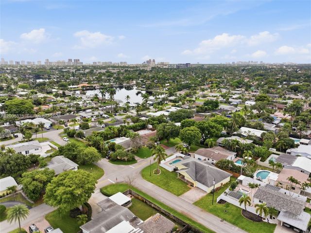4361 NE 13th Ter, Oakland Park, FL 33334