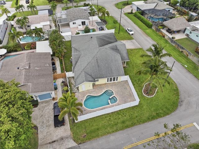 4361 NE 13th Ter, Oakland Park, FL 33334