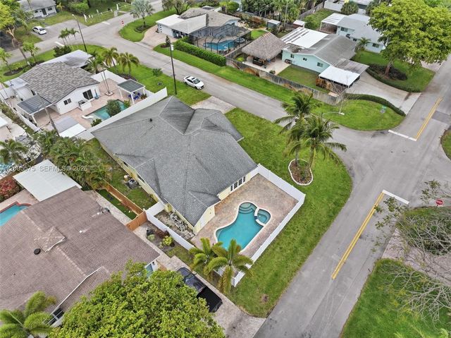 4361 NE 13th Ter, Oakland Park, FL 33334