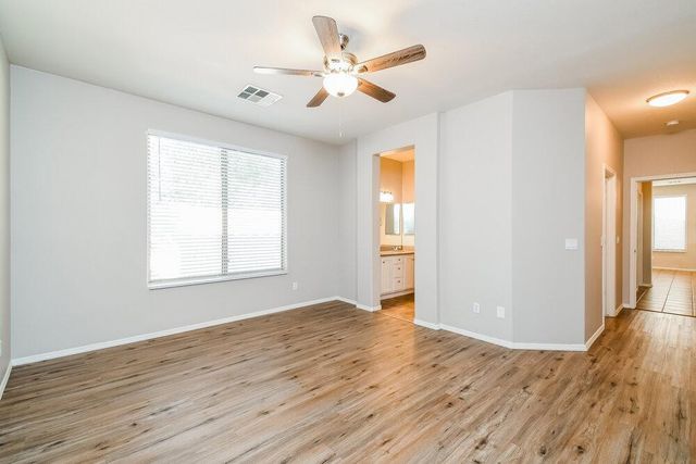 7014 E Kiva Avenue, Mesa, AZ 85209