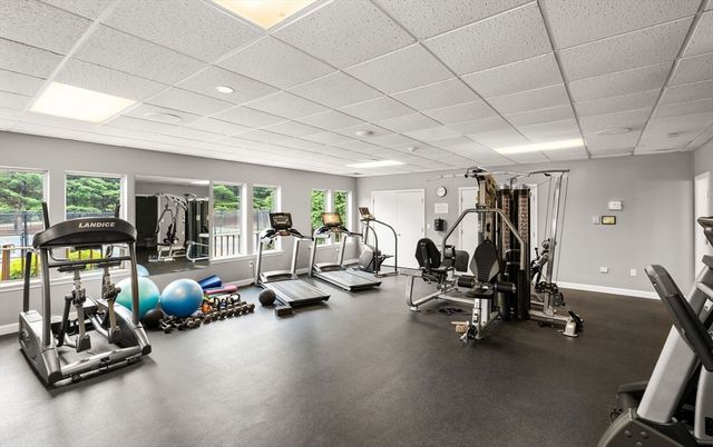 110 Ridgefield Cir C, Clinton, MA 01510