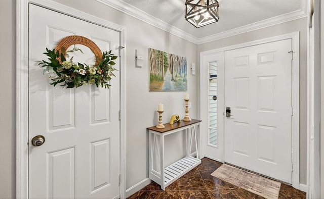 110 Ridgefield Cir C, Clinton, MA 01510