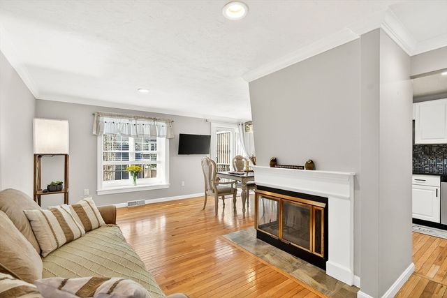 110 Ridgefield Cir C, Clinton, MA 01510