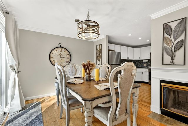 110 Ridgefield Cir C, Clinton, MA 01510