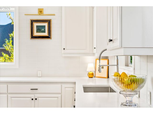 4794 COHO Ln, West Linn, OR 97068