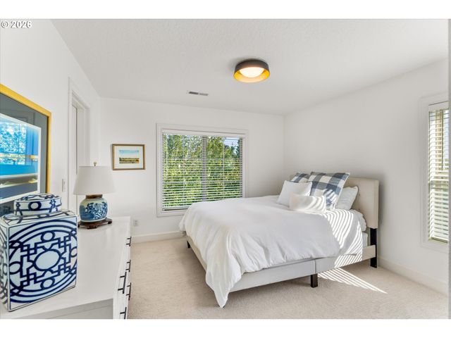 4794 COHO Ln, West Linn, OR 97068