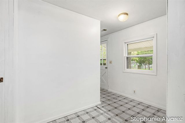 1560 E Mcmillan Road, Muskegon, MI 49445