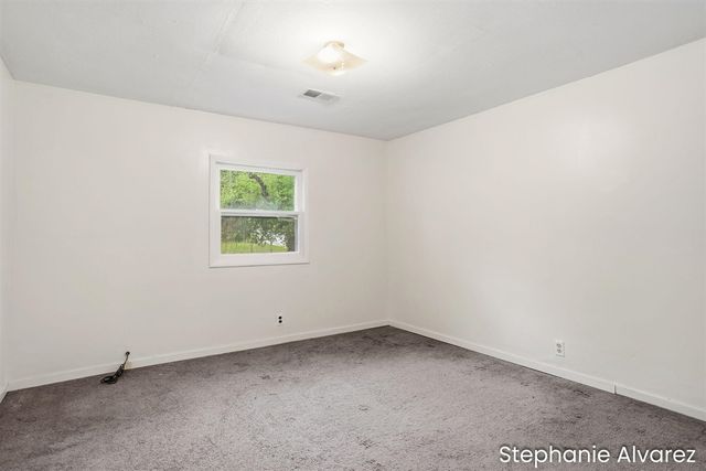 1560 E Mcmillan Road, Muskegon, MI 49445