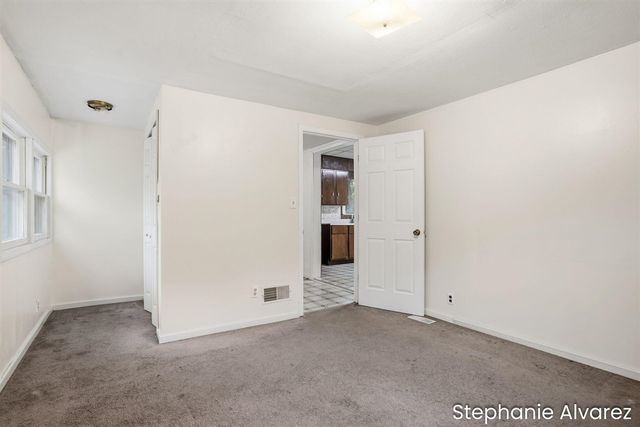 1560 E Mcmillan Road, Muskegon, MI 49445