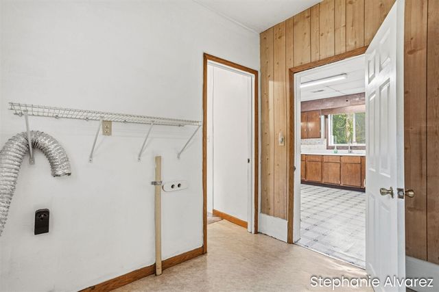 1560 E Mcmillan Road, Muskegon, MI 49445