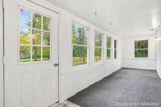 1560 E Mcmillan Road, Muskegon, MI 49445