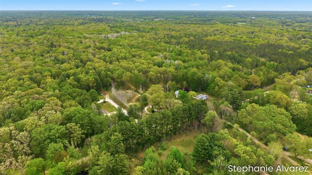 1560 E Mcmillan Road, Muskegon, MI 49445