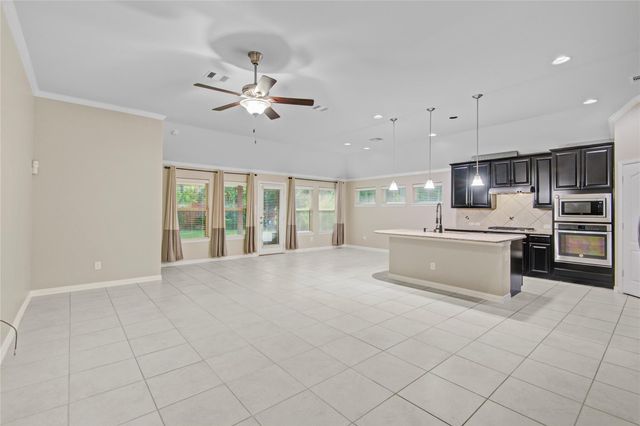 22311 Whitecourt Drive, Tomball, TX 77375