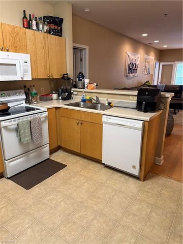302 Campus Walk Trail 203, Elon, NC 27244