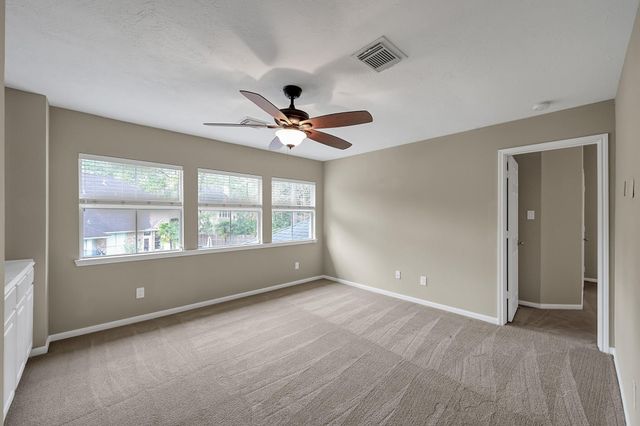 7 Cross Lake Drive, The Woodlands, TX 77382