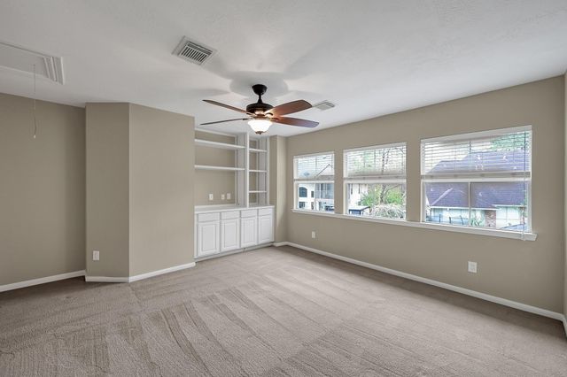 7 Cross Lake Drive, The Woodlands, TX 77382