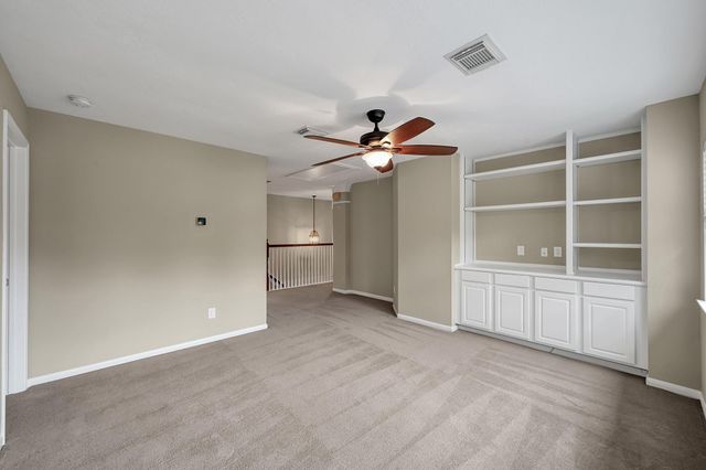 7 Cross Lake Drive, The Woodlands, TX 77382