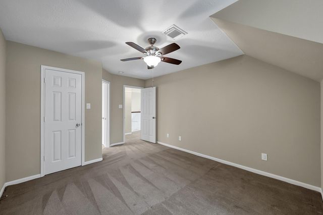 7 Cross Lake Drive, The Woodlands, TX 77382