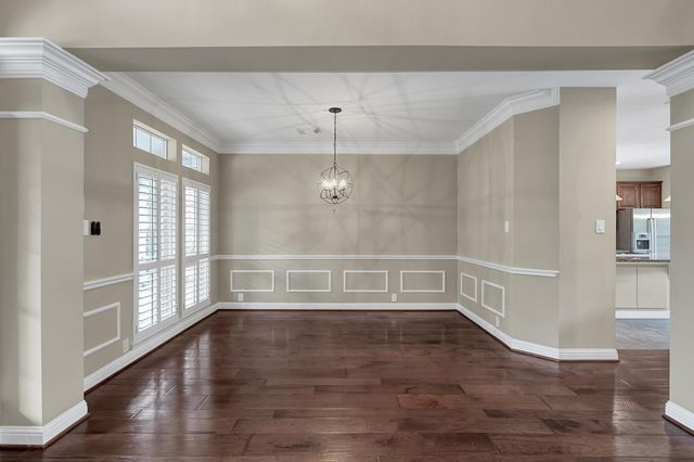 7 Cross Lake Drive, The Woodlands, TX 77382