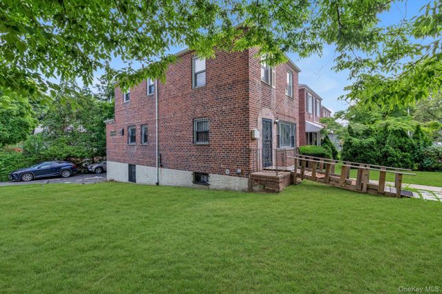 141-03 Hoover Avenue, Briarwood, NY 11435
