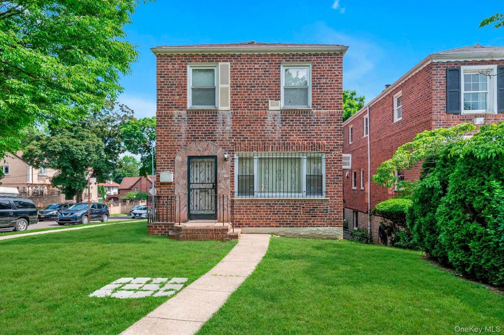 141-03 Hoover Avenue, Briarwood, NY 11435
